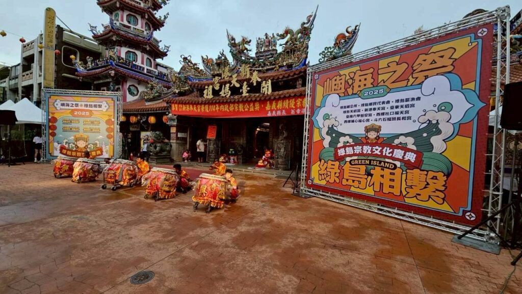 935F3F3E-BA8B-400A-98AB-47A0B23B4C54