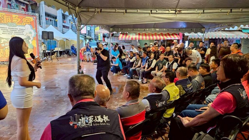 BDB3E0FD-F7AB-4F7F-B385-43A66F0C5D14